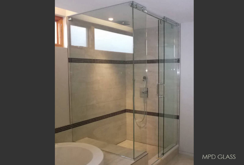  Shower with sliding door